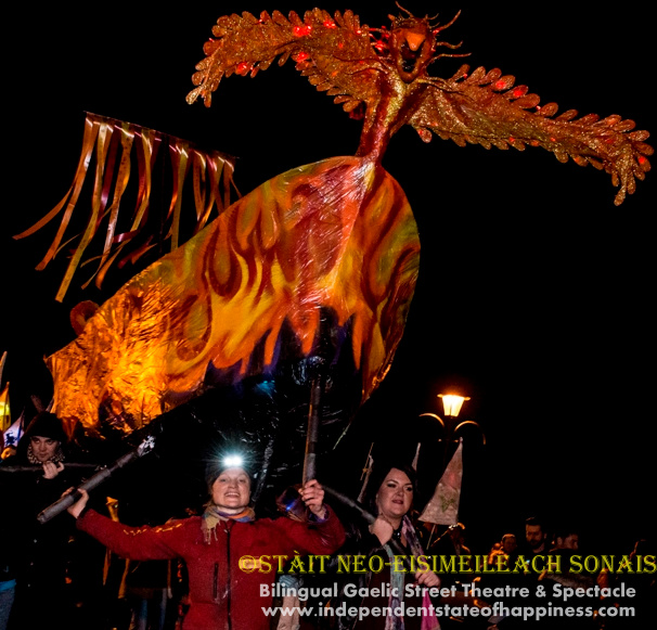 Neach-Ealain air Mhuintireas - Artist in Residence Irvine Festival of Light
